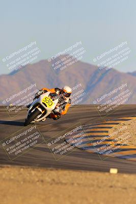 media/Dec-16-2023-CVMA (Sat) [[bb38a358a2]]/Race 13 Amateur Supersport Middleweight/